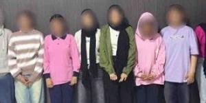 تفاصيل
      ضبط
      مجموعة
      فتيات
      لتعديهم
      علي
      أخرى
      بالعاشر
      من
      رمضان