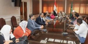 «حجاج
      بيت
      الله
      أمانة»..
      محافظ
      القليوبية
      يلتقي
      بمشرفي
      بعثة
      الحج
      ويشدد
      على
      خدمتهم