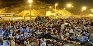 يوميات
      حاج
      (7):
      النفرة
      إلى
      مزدلفة..
      حيث
      يسكن
      الليل
      وتتكلم
      القلوب
