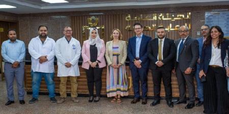 وفد
      من
      جامعة
      «Essen»
      الألمانية
      يزور
      مستشفيات
      هيئة
      الرعاية
      الصحية
      بالأقصر
      لتعزيز
      التعاون
      في
      مجال
      الأورام
