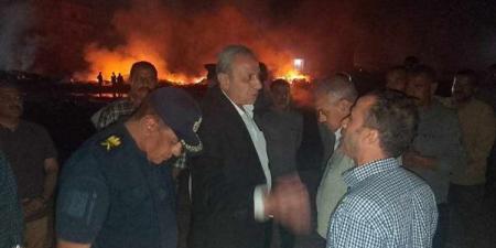 بعد
      ساعات
      من
      الجهود
      المكثفة..
      محافظ
      الغربية
      يُعلن
      السيطرة
      على
      حريق
      شونة
      الكتان|
      صور