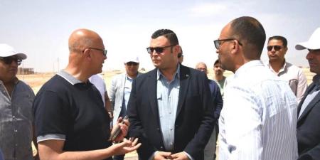 وزير
      الإسكان
      يتفقد
      مشروعات
      الساحل
      الشمالي
      الغربي
      ويشدد
      على
      ضرورة
      الإسراع
      بمعدلات
      التنفيذ