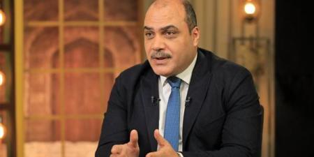 محمد
      الباز
      يتقدم
      ببلاغ
      إلى
      ...