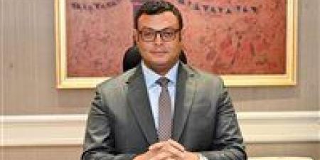 وزير
      الإسكان
      يتفقد
      سير
      العمل
      بمشروعات
      التطوير
      بمارينا
      وكومبوند
      مزارين
      بالعلمين
      الجديدة