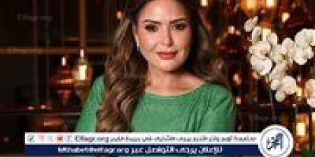صابرين
      تعود
      بـ
      "خانة
      فاضية"
      خارج
      زحام
      رمضان..
      وتنتظر
      "بنات
      الباشا"
      على
      الشاشة
      الكبيرة