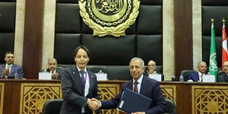 الأكاديمية
      العربية
      توقع
      مذكرتي
      تفاهم
      مع
      المركز
      العربي
      الياباني
      و"أراب
      لينك"
      لتعزيز
      التعاون