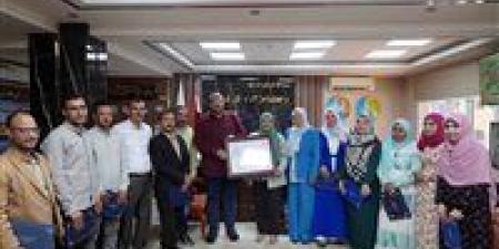 لحصولهم
      على
      المركز
      الأول..مياه
      سوهاج
      تكرم
      العاملين
      بادارة
      نظم
      المعلومات
      الجغرافية
      والاصول
      الفنية