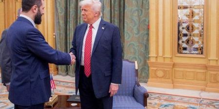ترامب:
      سوريا
      "أبدت
      استعداداً"
      للتطبيع