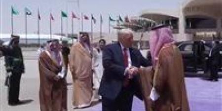 الرئيس
      الأمريكي
      يغادر
      الرياض
      متوجها
      إلى
      قطر