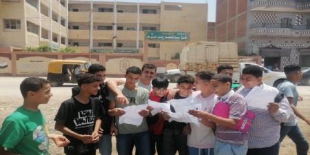 ارتياح
      بين
      طلاب
      الشهادة
      الإعدادية
      الأزهرية
      بالشرقية
      عقب
      أداء
      امتحان
      مادتى
      القرآن
      الكريم
      والكمبيوتر