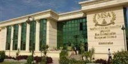 عاجل|
      "ذهب
      ودولارات
      وإسترليني"..
      ...