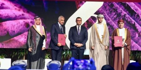 طلعت مصطفى توقع إتفاقية مع وزارة الإسكان بسلطنة عمان لتطوير مشروعين عقاري وسياحي باستثمارات 1.5 مليار ريال عماني