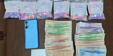 الشرطة
      توقف
      ناقل
      أقراص
      مهلوسة