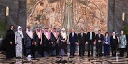 حنفي
      جبالي
      يستقبل
      رئيس
      مجلس
      الشورى
      السعودي
      بمقر
      مجلس
      النواب
      بالعاصمة
      الإدارية
      الجديدة
      (صور)