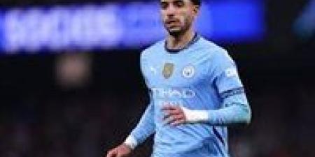 مرموش
      يقود
      تشكيل
      مانشستر
      سيتي
      ...