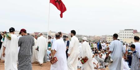 "العيد
      الاستثنائي"
      يرجئ
      عودة
      الجالية