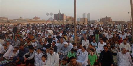 الآلاف
      يؤدون
      صلاة
      عيد
      الأضحى
      بساحات
      ومساجد
      الفيوم..
      صور