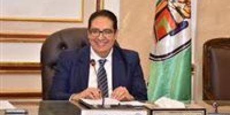 مستشفيات
      جامعة
      القاهرة:
      استقبال
      7007
  ...