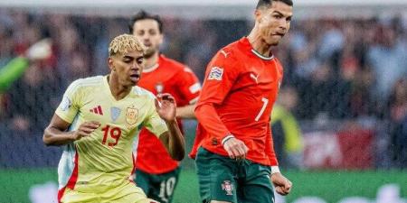 لامال يتفوق على كريستيانو في الـ45 دقيقة الأولى.. إسبانيا تتقدم على البرتغال بنهائي دوري الأمم الأوروبية