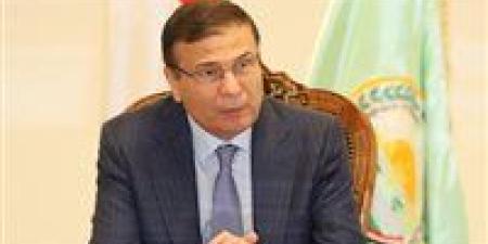 وزير
      الزراعة
      يطمئن
      على
      حالة
      مسئول
      حماية
      الأراضي
      بسوهاج
      بعد
      الاعتداء
      عليه
      خلال
      حملة
      إزالة
      تعديات