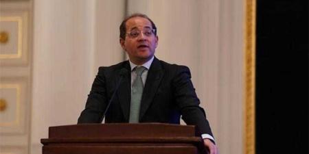 وزير
      المالية:
      توسيع
      القاعدة
      الضريبية
      لخلق
      مساحة
      مالية
      لمبادرات
      أكثر
      تحفيزًا
      للممولين