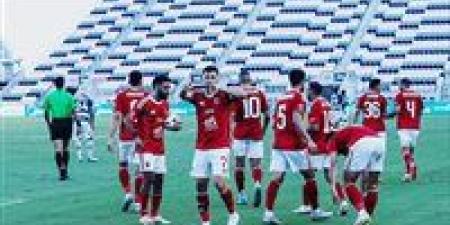 الأهلي
      يخوض
      مرانه
      على
      ملعب
      جامعة
      نوفا
      استعدادًا
      لمواجهة
      إنتر
      ميامي