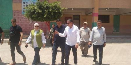 متابعة
      ميدانية
      مكثفة
      استعدادًا
      لامتحانات
      الثانوية
      العامة
      بمحافظة
      الجيزة