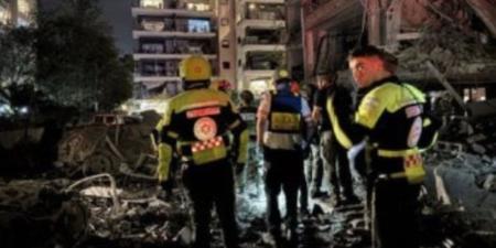 الإطفاء الإسرائيلي: نتعامل مع حوادث كبيرة ناجمة عن الهجوم الصاروخى الإيرانى