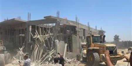 محافظ
      الجيزة:
      تنفيذ
      ٢٥
      قرار
      إزالة
      التعديات
      على
      أراضي
      أملاك
      الدولة
      والزراعية
      بمنشأة
      القناطر