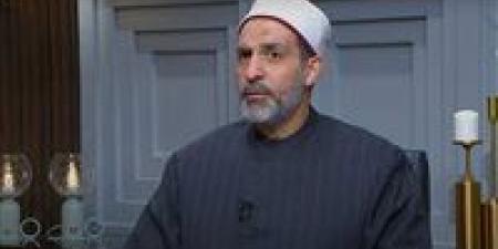 أمين
      الفتوى:
      الله
      يغفر
      جميع
      الذنوب
      مهما
      عظُمت
      بشرط
      واحد