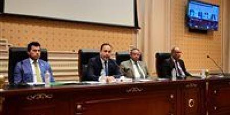 أشرف
      صبحي 
      :
      لجنة
      الرياضة 
      بالبرلمان
      تقوم
      بالدور
      الأهم
      والمحوري
      في
      تذليل
      كافة
      الصعوبات
      التي
      تواجه
      الشباب
      المصري
      والرياضة
      المصرية