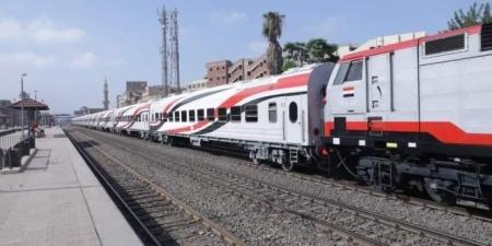 «المكيفة
      والروسي
      والتالجو»..
      مواعيد
      قطارات
      الصعيد
      اليوم
      الأحد
      15
      يونيو
      2025
