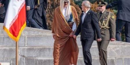 رئيس
      إيران
      يؤكد
      لأمير
      قطر
      امتلاك
      بلاده
      القدرة
      الكاملة
      على
      الدفاع
      عن
      نفسها