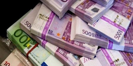 سعر
      اليورو
      أمام
      الجنيه
      المصري
      ...