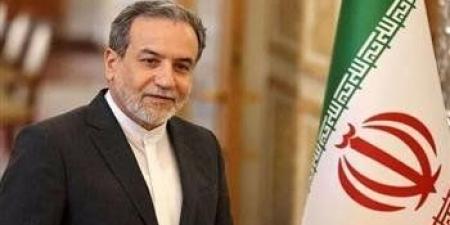 وزير
      الخارجية
      الإيراني:
      رد
      طهران
      على
      إسرائيل
      "دفاع
      عن
      النفس"
      ووفق
      القانون
      الدولي