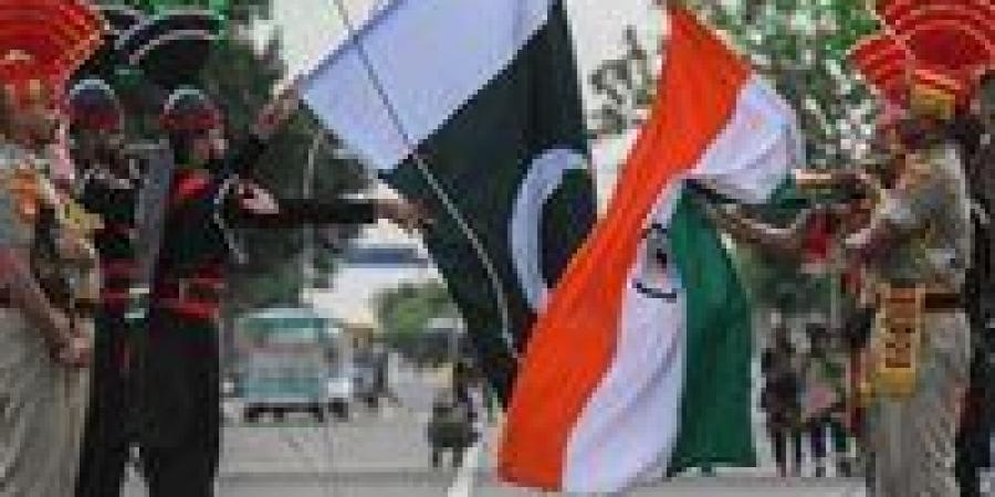 هل
      تندلع
      حرب
      بين
      الهند
      وباكستان؟..
      خبير
      في
      الشؤون
      الآسيوية
      يوضح