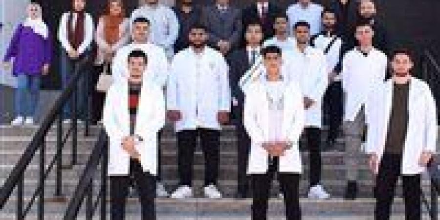 جامعة
      العريش
      تنظم
      فعاليات
      المؤتمر
   ...