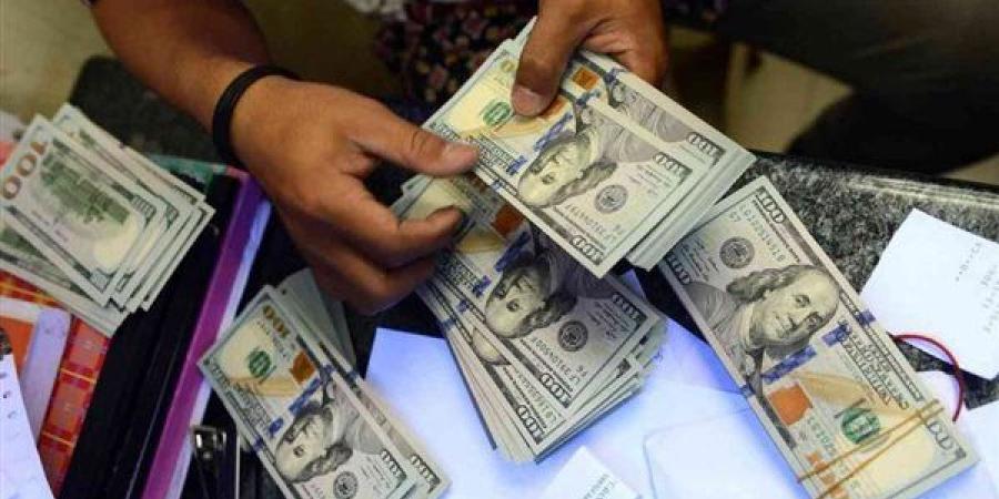 52
      مليار
      دولار
      في
      6
      أشهر..
      سر
      ...
