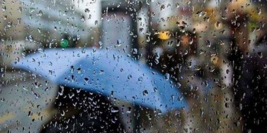 طقس الجمعة.. أجواء غائمة جزئيا مع نزول قطرات مطرية