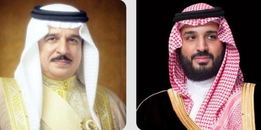السعودية
      والبحرين
      تبحثان
      هاتفيًا
      العلاقات
      الثنائية
      بين
      البلدين