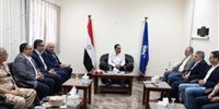 رئيس
      الوزراء:
      العقد
      مع
      شركة
      موانئ
      أبو
      ظبي
      نتاج
      ثمار
      تنمية
      وأفكار
      30
      سنة
