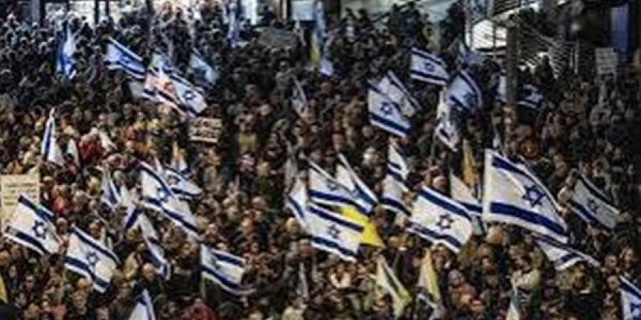 آلاف
      الإسرائيليين
      يتظاهرون
      ضد
      التوسع
      في
      حرب
      غزة