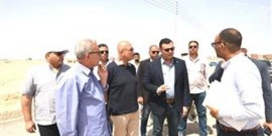 وزير
      الإسكان
      يبدأ
      جولة
      لمتابعة
      مشروعات
      الساحل
      الشمالي
      الغربي
      ويتفقد
      هذه
      الأعمال
      برأس
      الحكمة