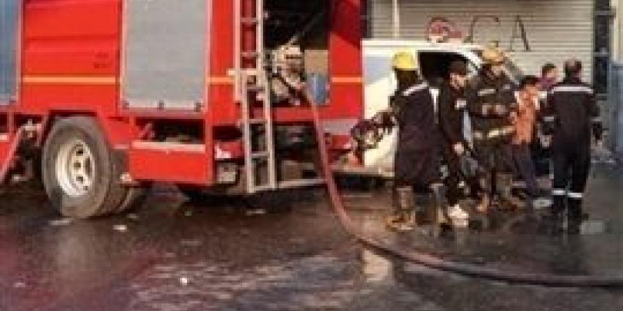 السيطرة
      على
      حريق
      بمخزن
      أدوات
      بلاستيك
      فى
      قويسنا
      بالمنوفية