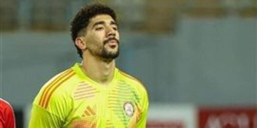 الأهلي
      ينهى
      صفقة
      انضمام
      سيحا
      من
      المقاولون
      العرب
      لمدة
      5
      مواسم