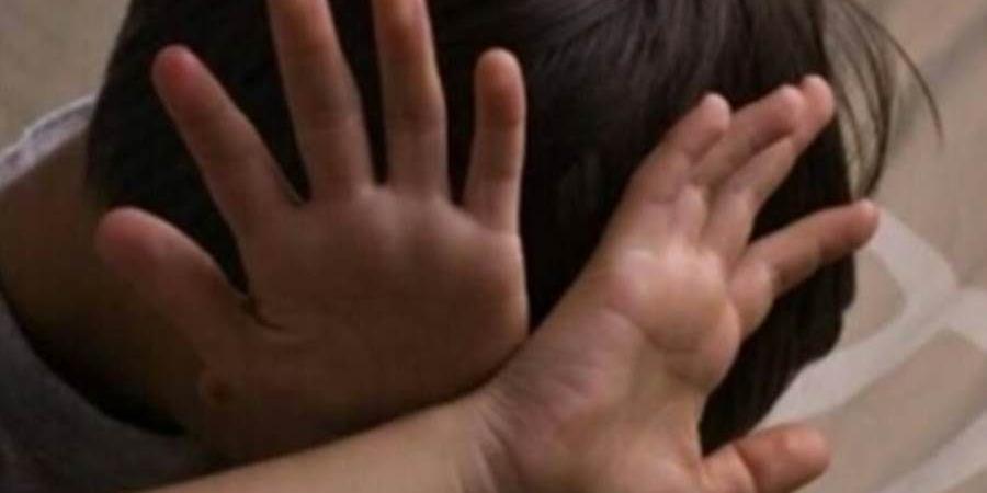 محاولة اعتداء على طفلتين تهز إمبابة.. والأهالي ينقذونهن من داخل العقار