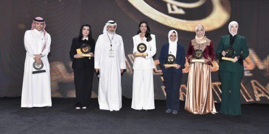 الملتقى
      الإعلامي
      العربي
      بالكويت..
      جلسات
      حوارية
      تتناول
      قصص
      نجاح
      وتحديات
      عدد
      من
      الإعلاميين