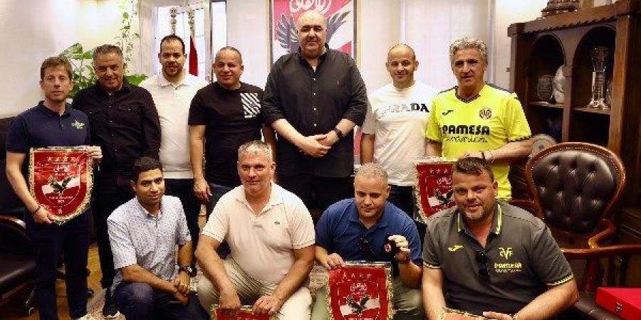 الأهلي يستقبل وفد فياريال الإسباني