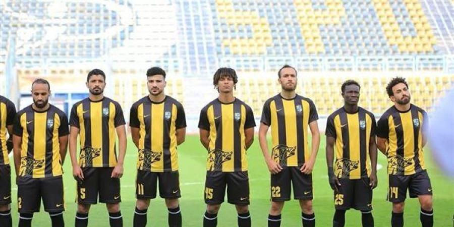 عمرو
      بركات:
      تأهل
      المقاولون
      العرب
      ...