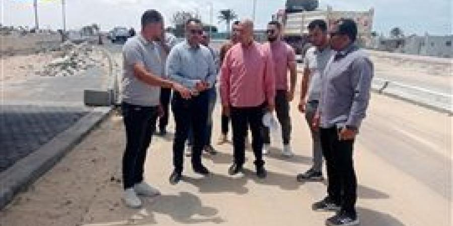 مسئول
      بالمجتمعات
      العمرانية
      يواصل
      متابعة
      المشروعات
      الجاري
      تنفيذها
      بالقرى
      السياحية"